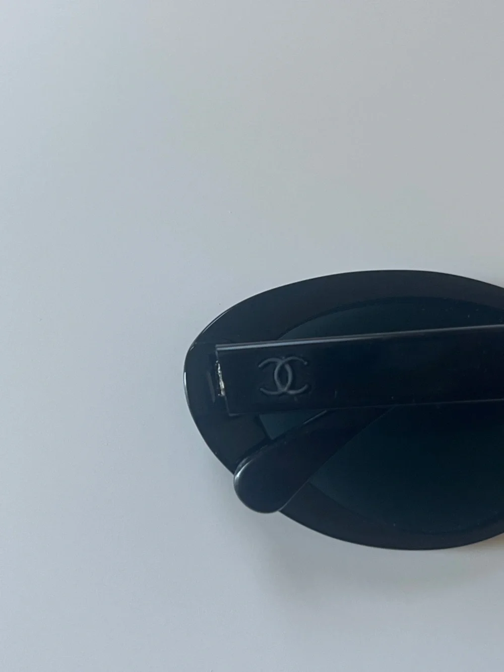CHANEL 5416 Oval Logo Sunglasses